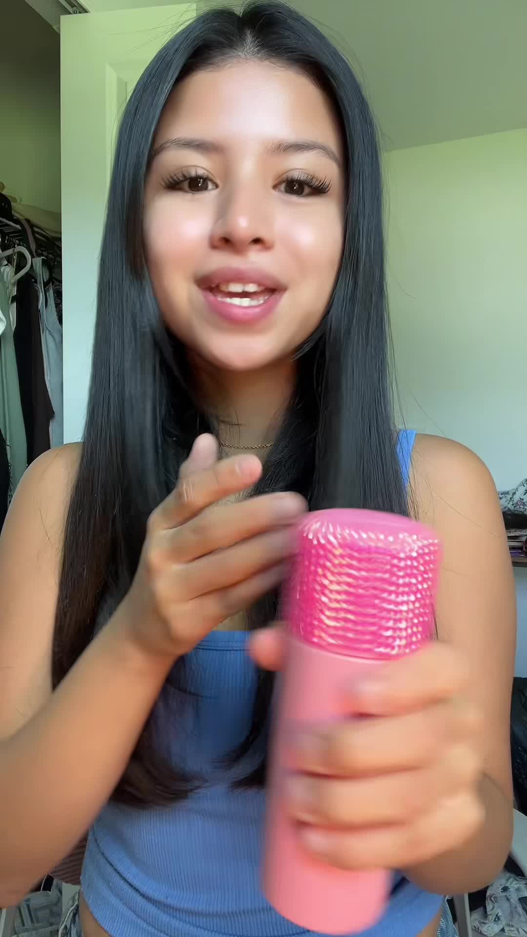 @Valentina