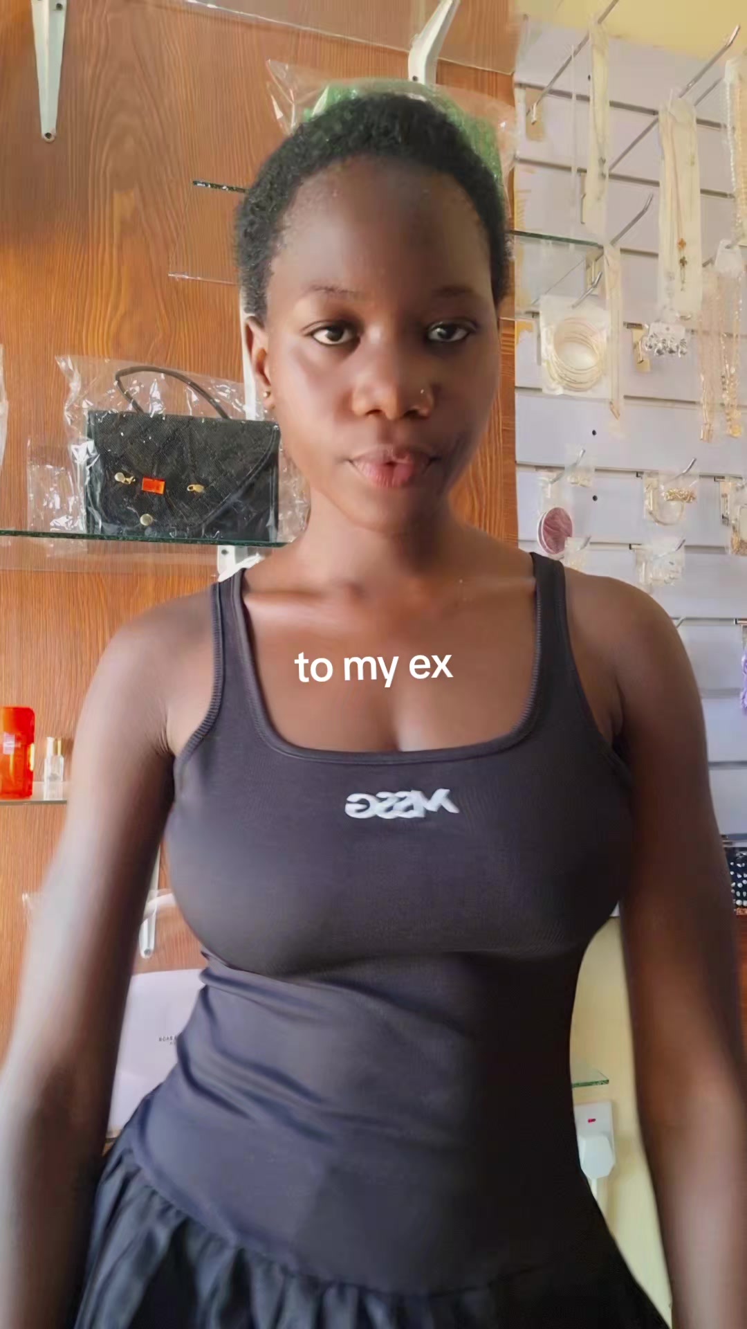 @model trisha 256