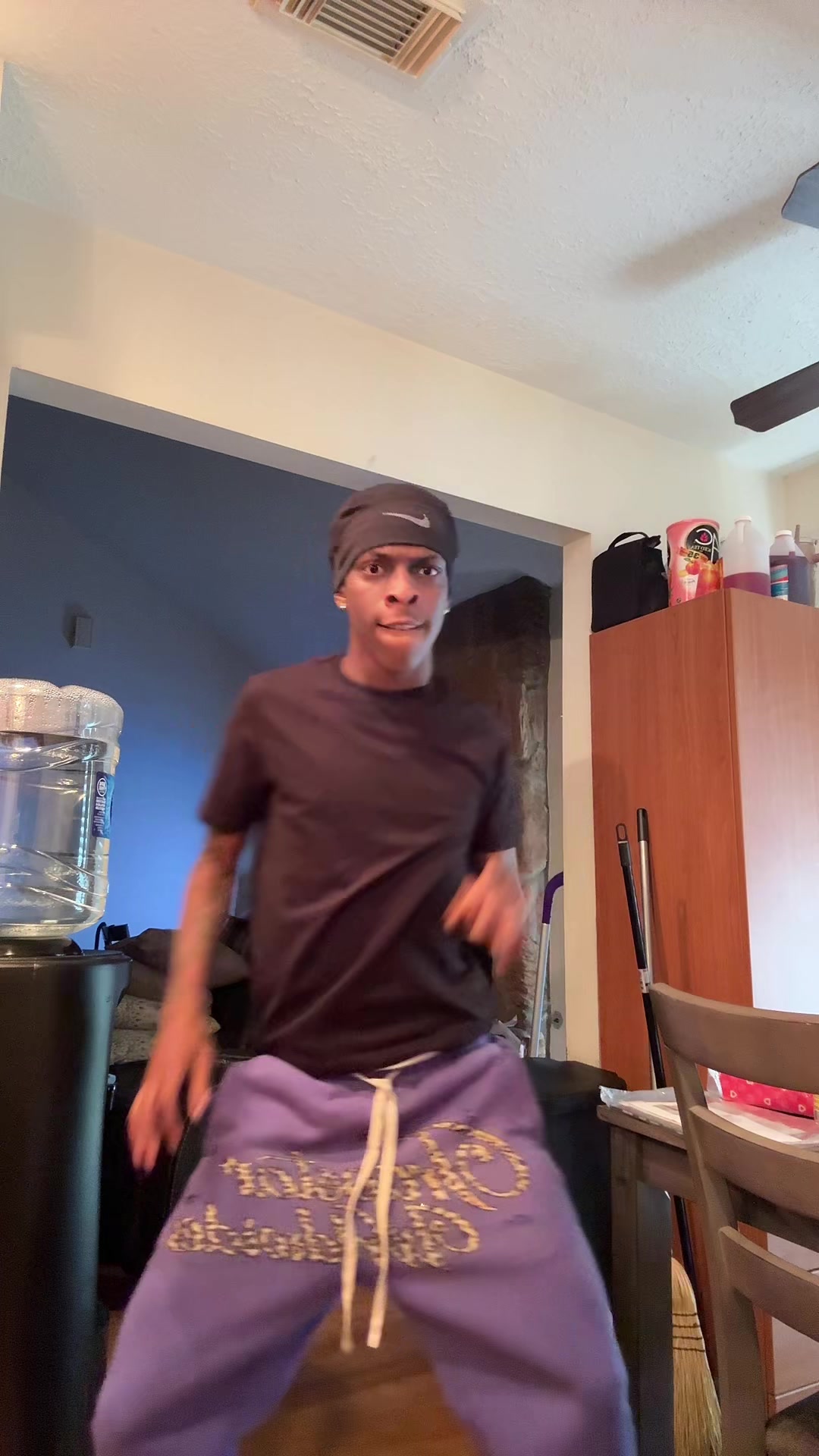 @Dee