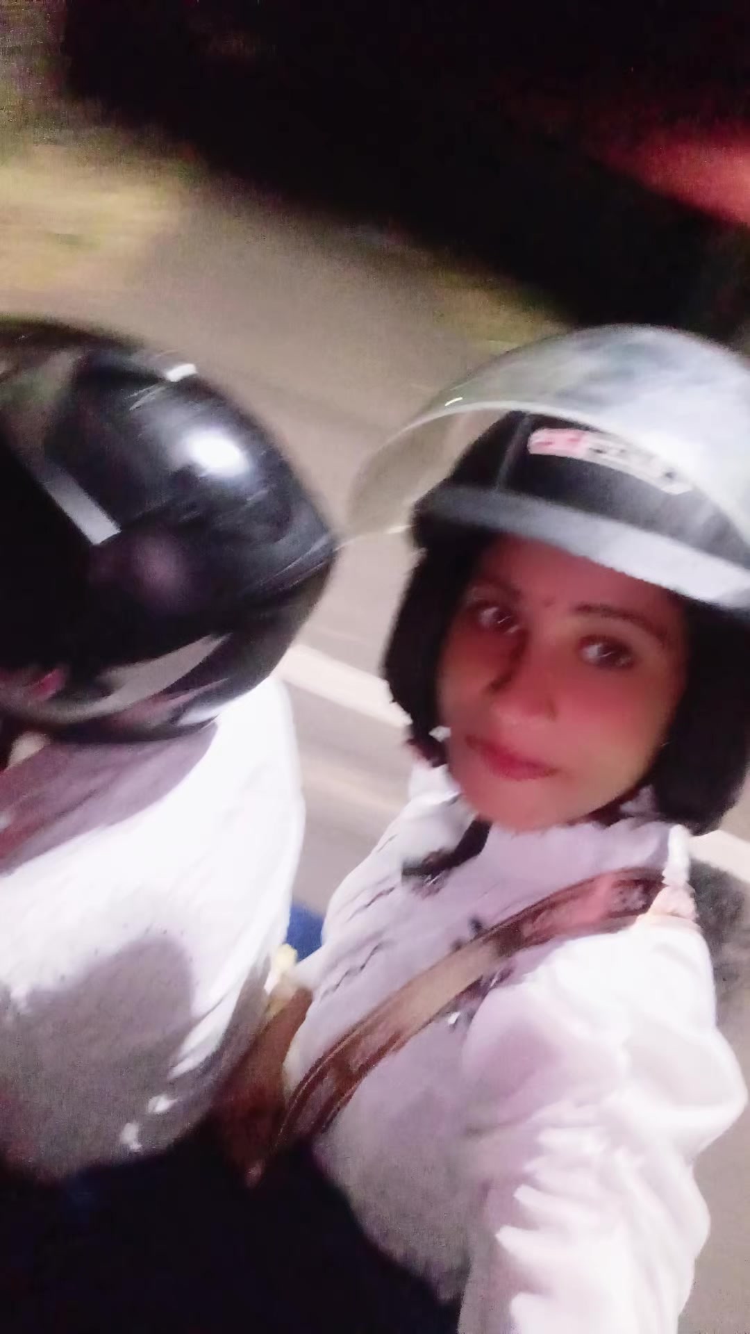 @Niviththi