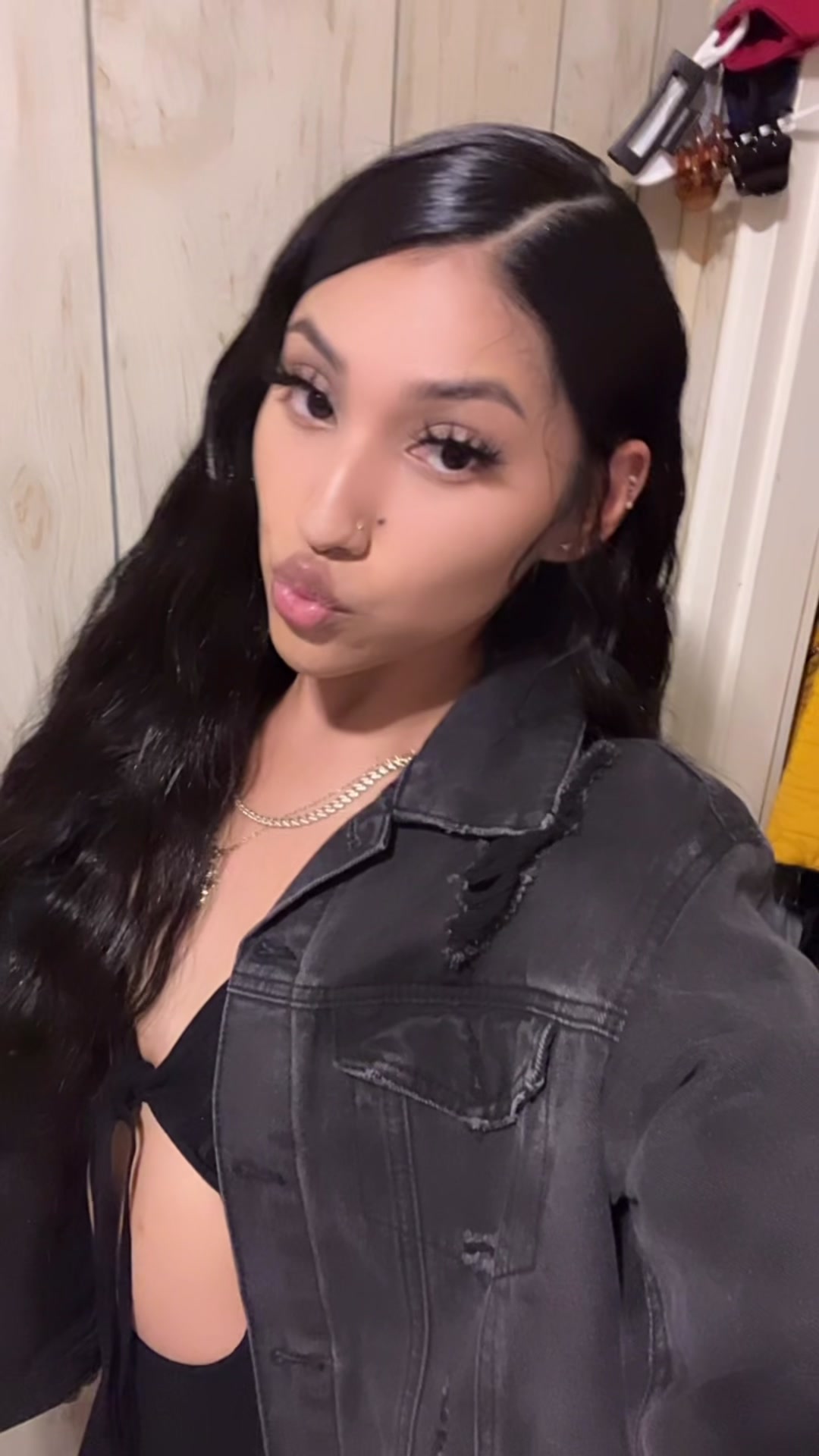@⃟
