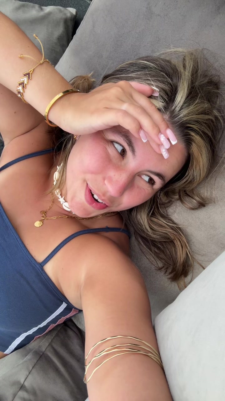 @𑣲sǝuı