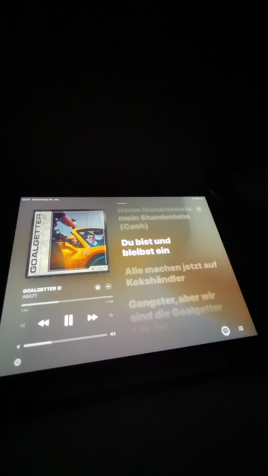 @Applemusik_Lyrics.