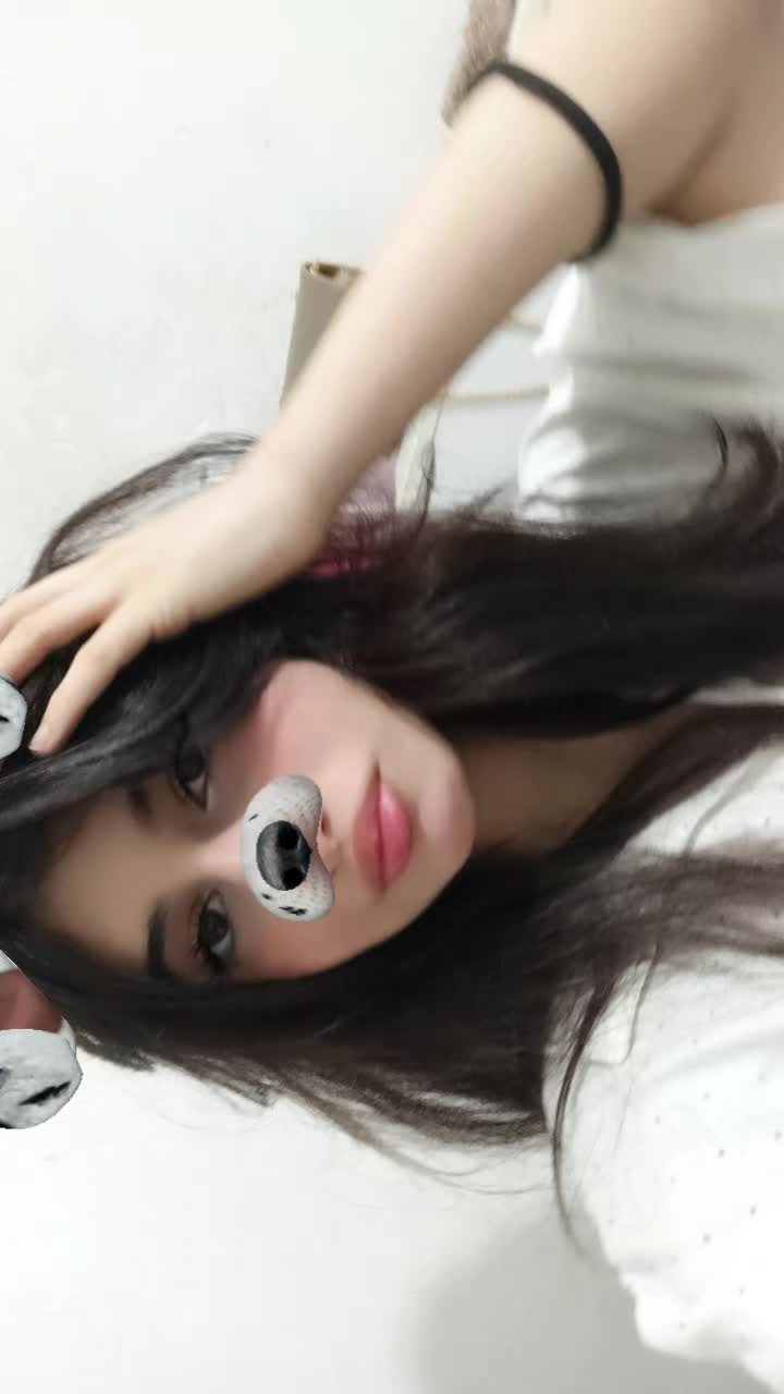 @𝚙𝚊𝚛𝚒𝚊🌶😝