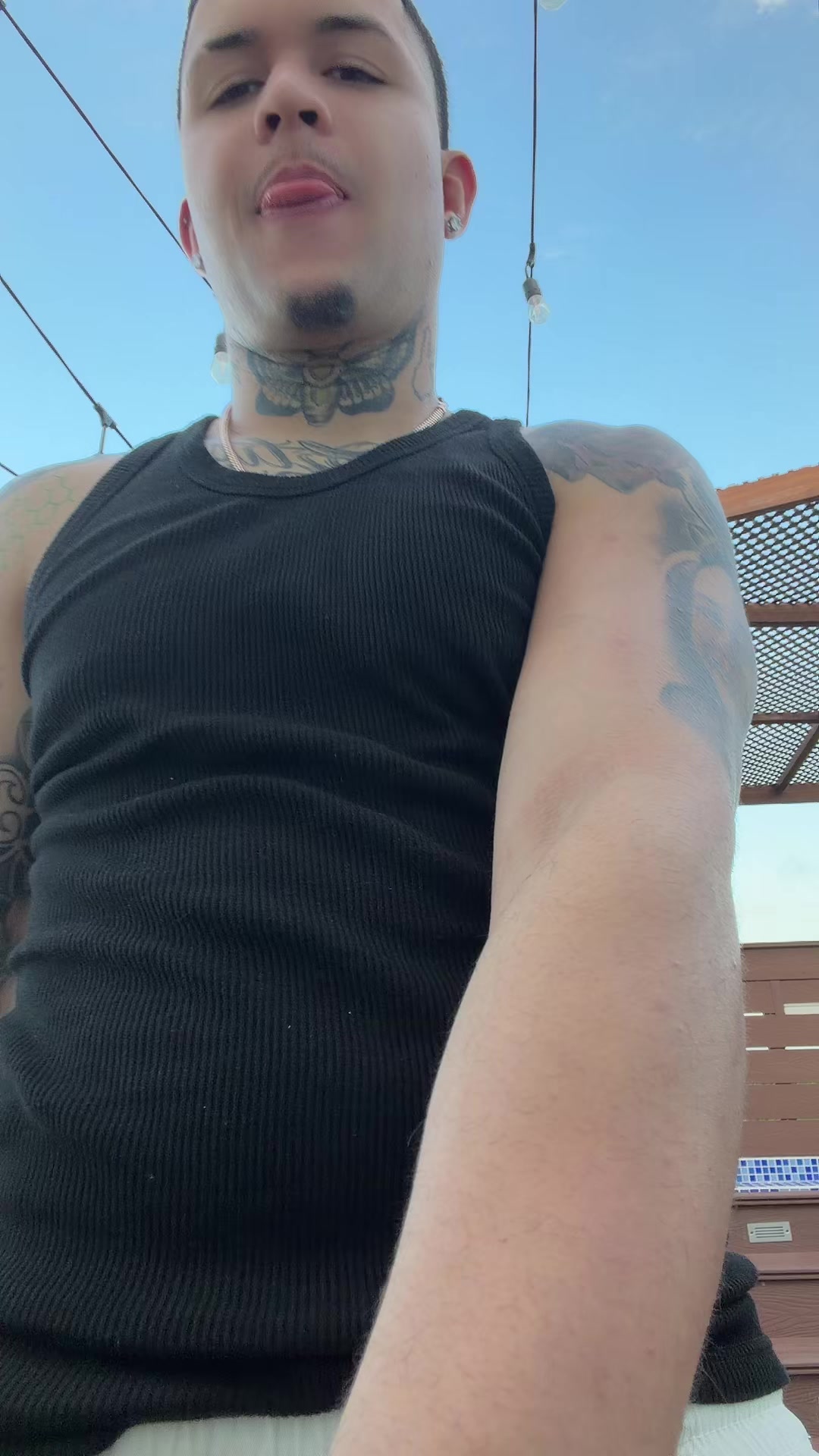 @JeyOne