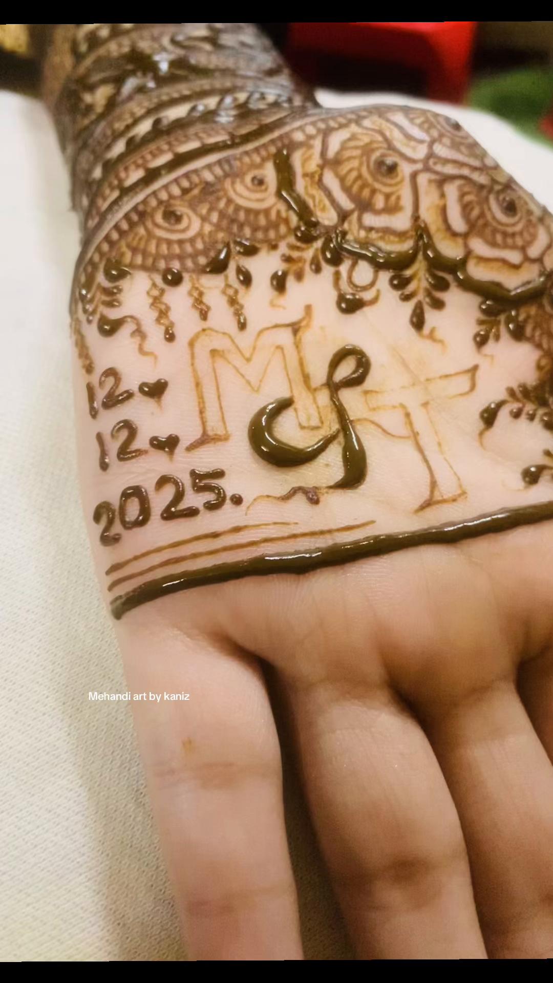 @Mehandi art by kaniz