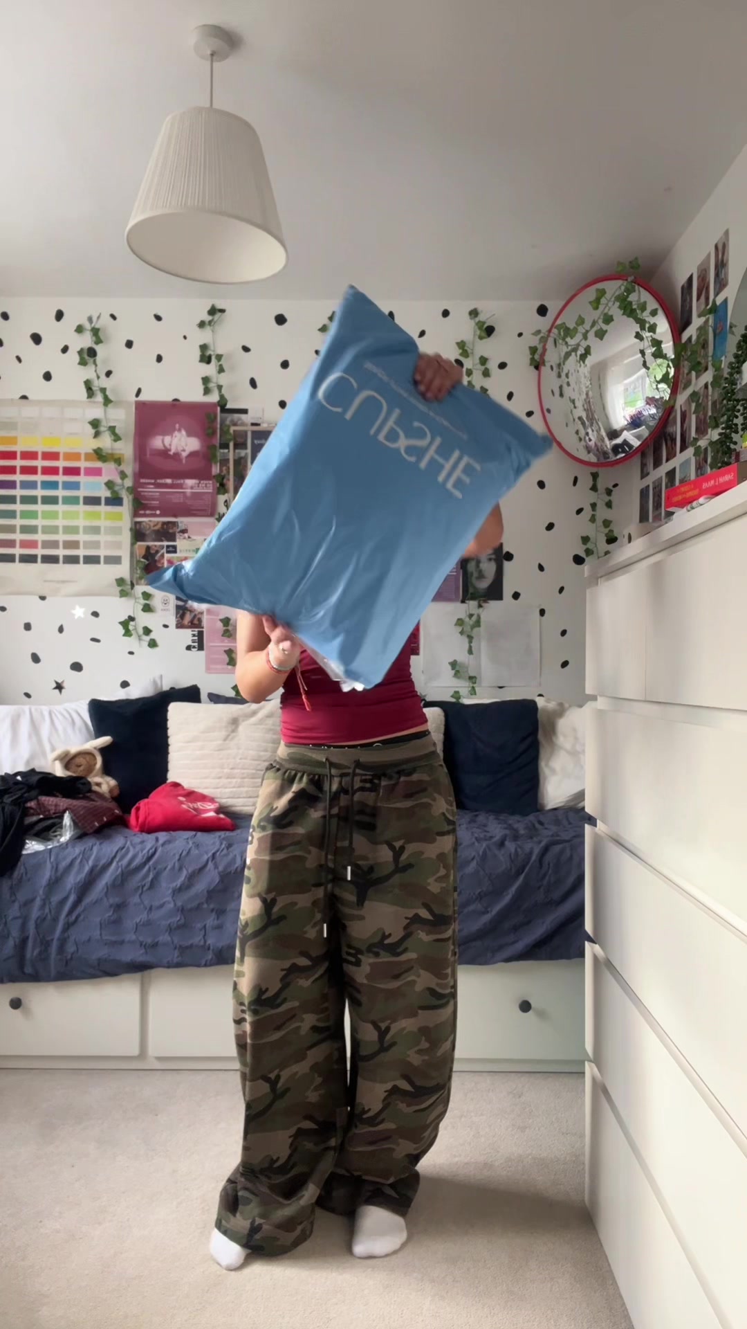 @anniee