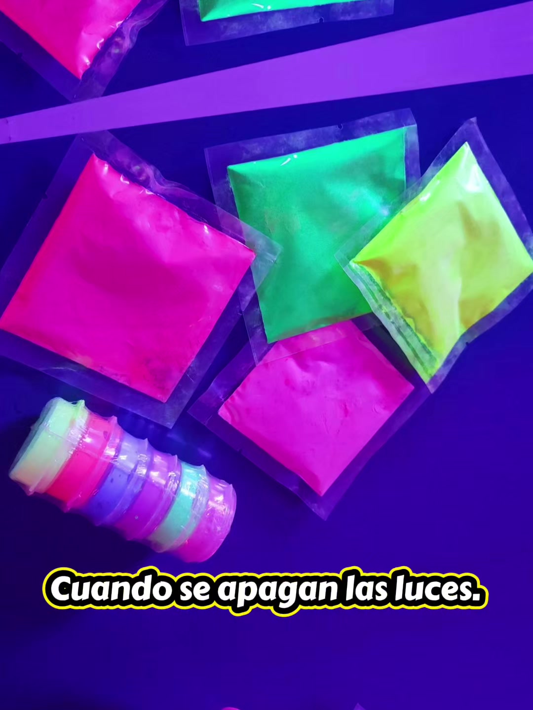 @Fiesta Neón y Revelación 🩵💗