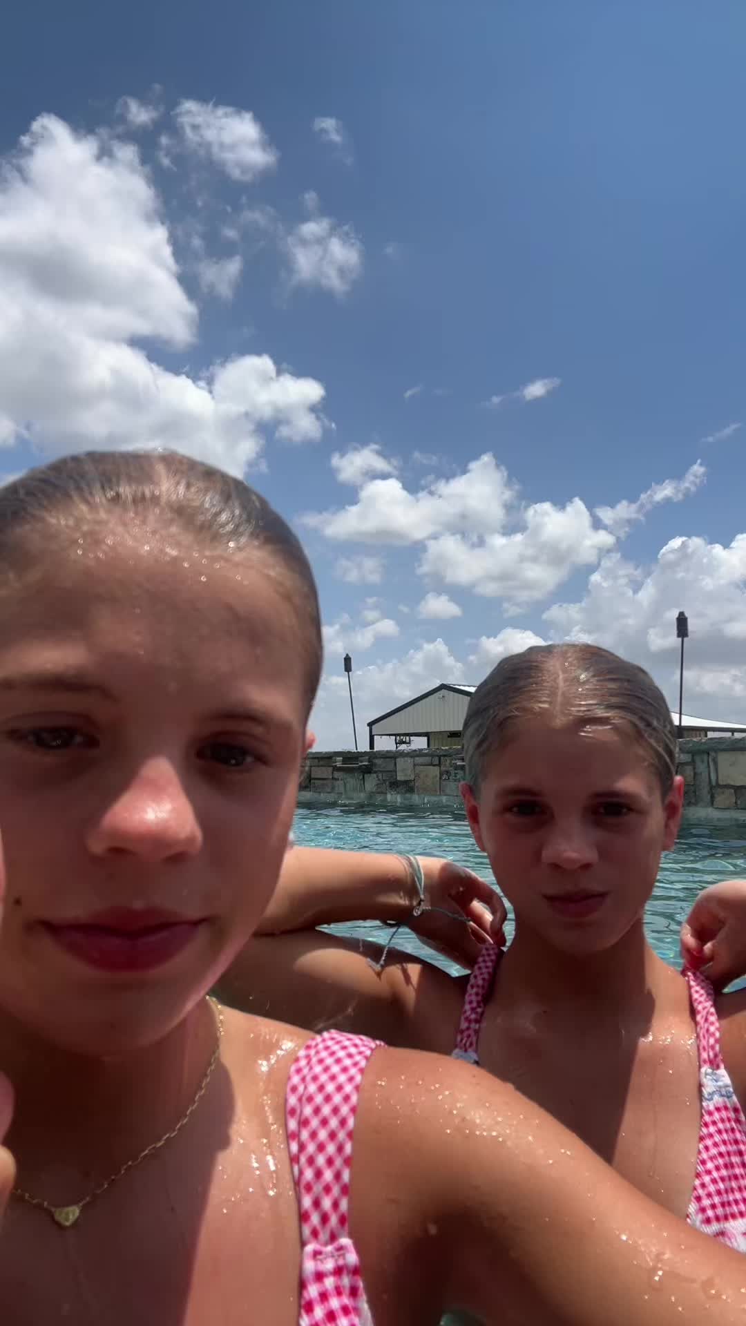 @brooklynandkinley