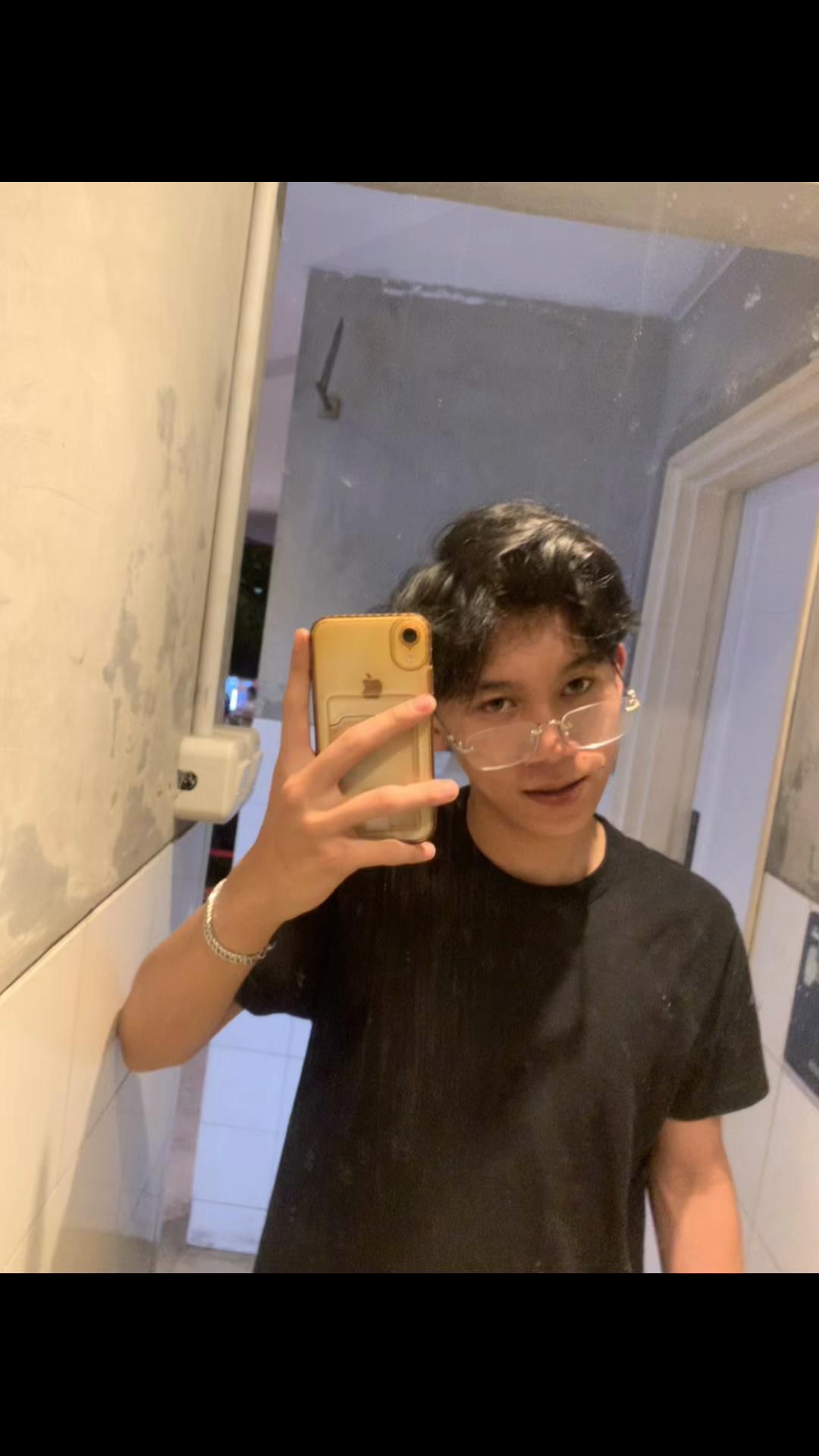 @arellarel🫵🏻