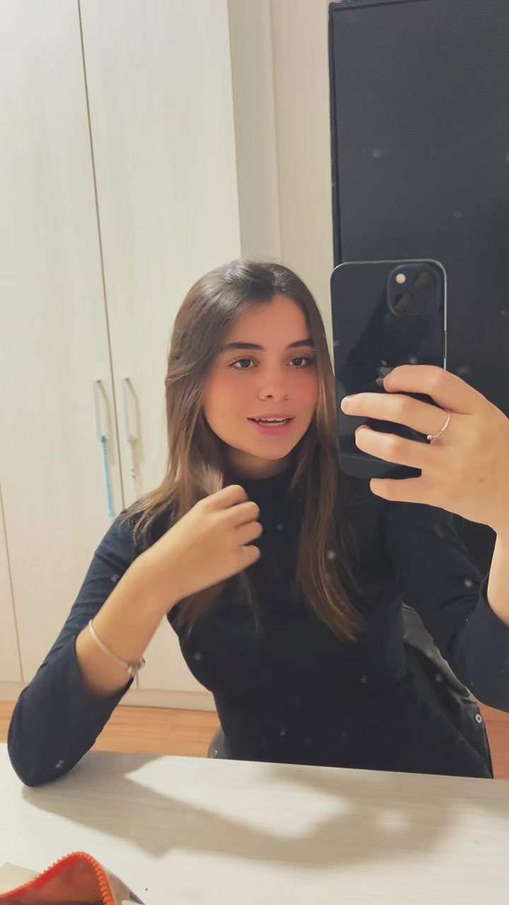 @julia gabriela ๐