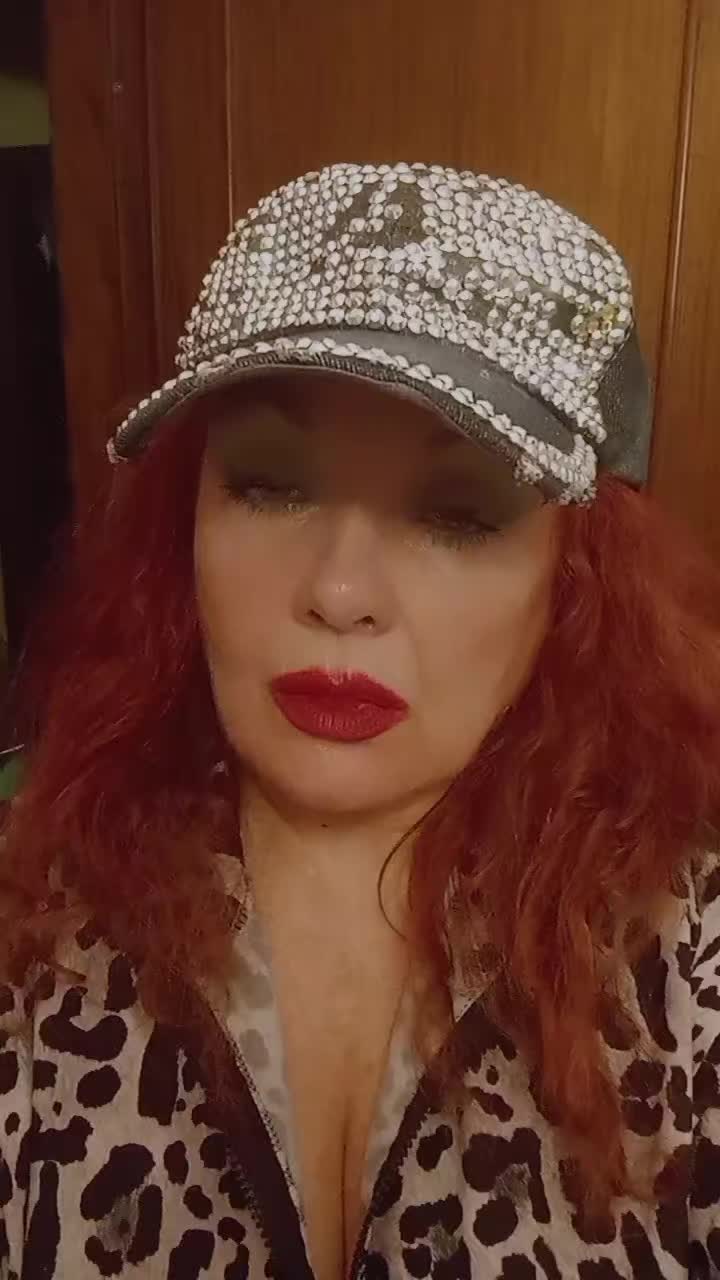 @jessicarizzoreal