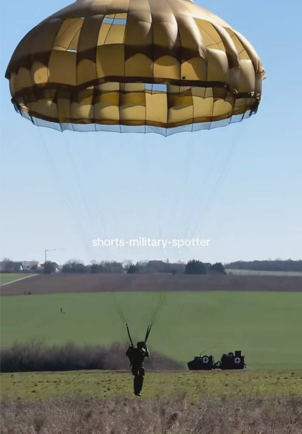 @shorts-military-spotter