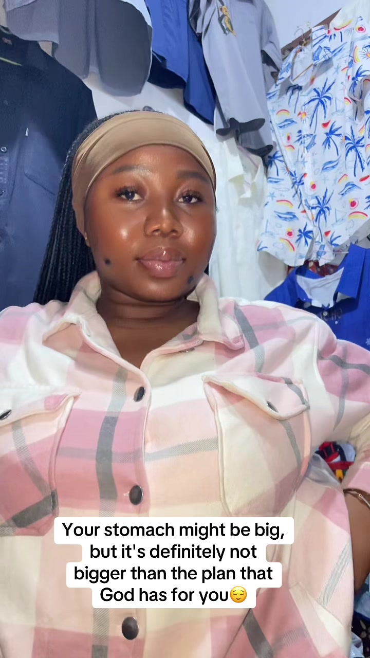 @Shivi's Vintage GlowCos.🛍️🌸