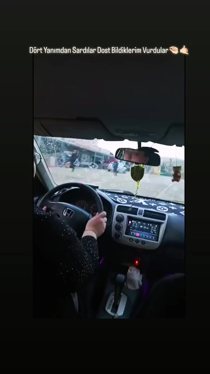 @Nazlı🌸