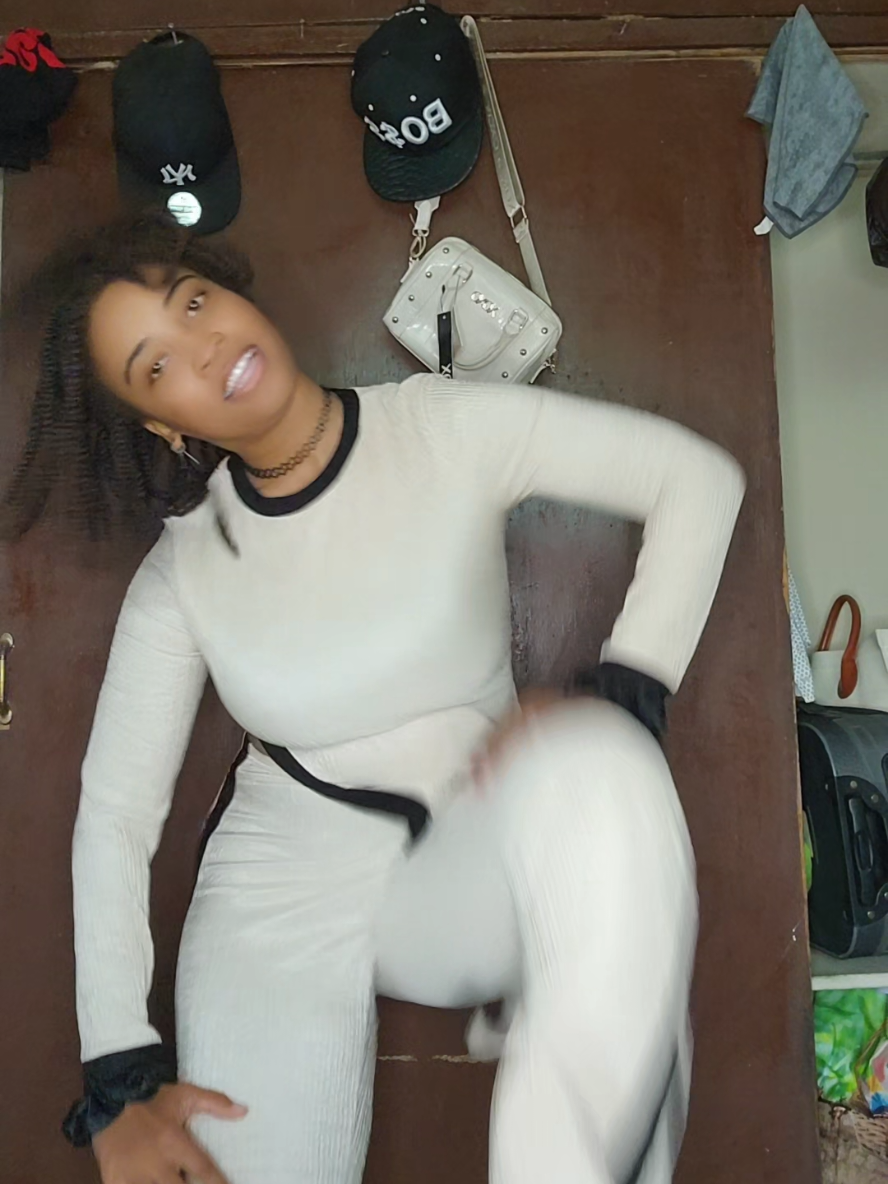 @Mali Dancer Millionaire