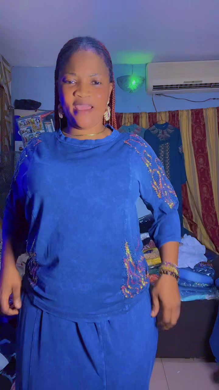 @AyoolaGold1