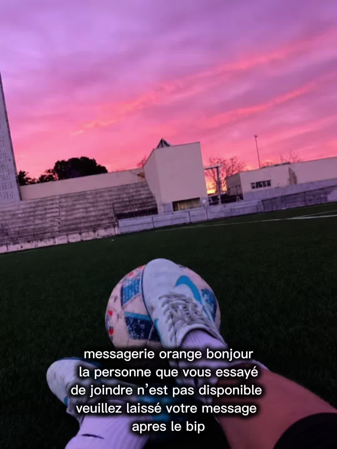 @Fan de Lou Bogaert