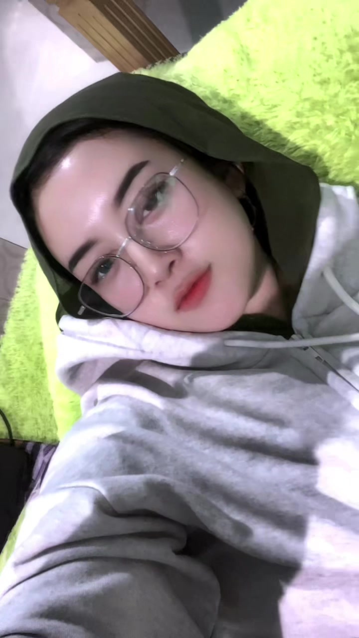 @Neha Zakira
