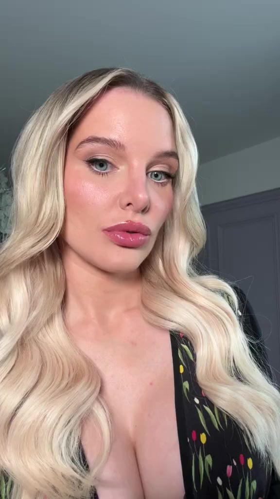 @Helen Flanagan personal page