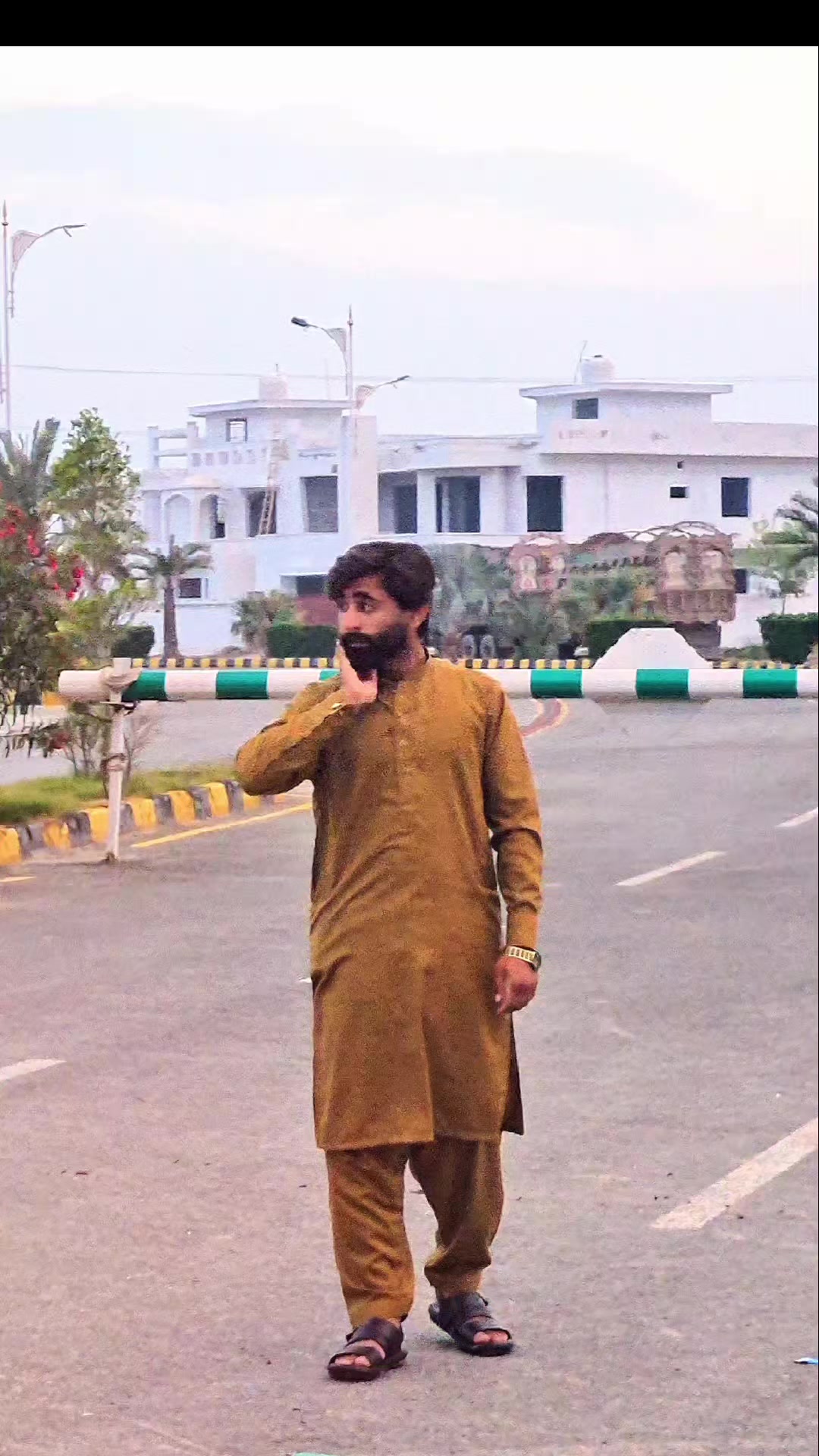 @🦅نومی لاڈلہ چوکیرہ آلہ🦅