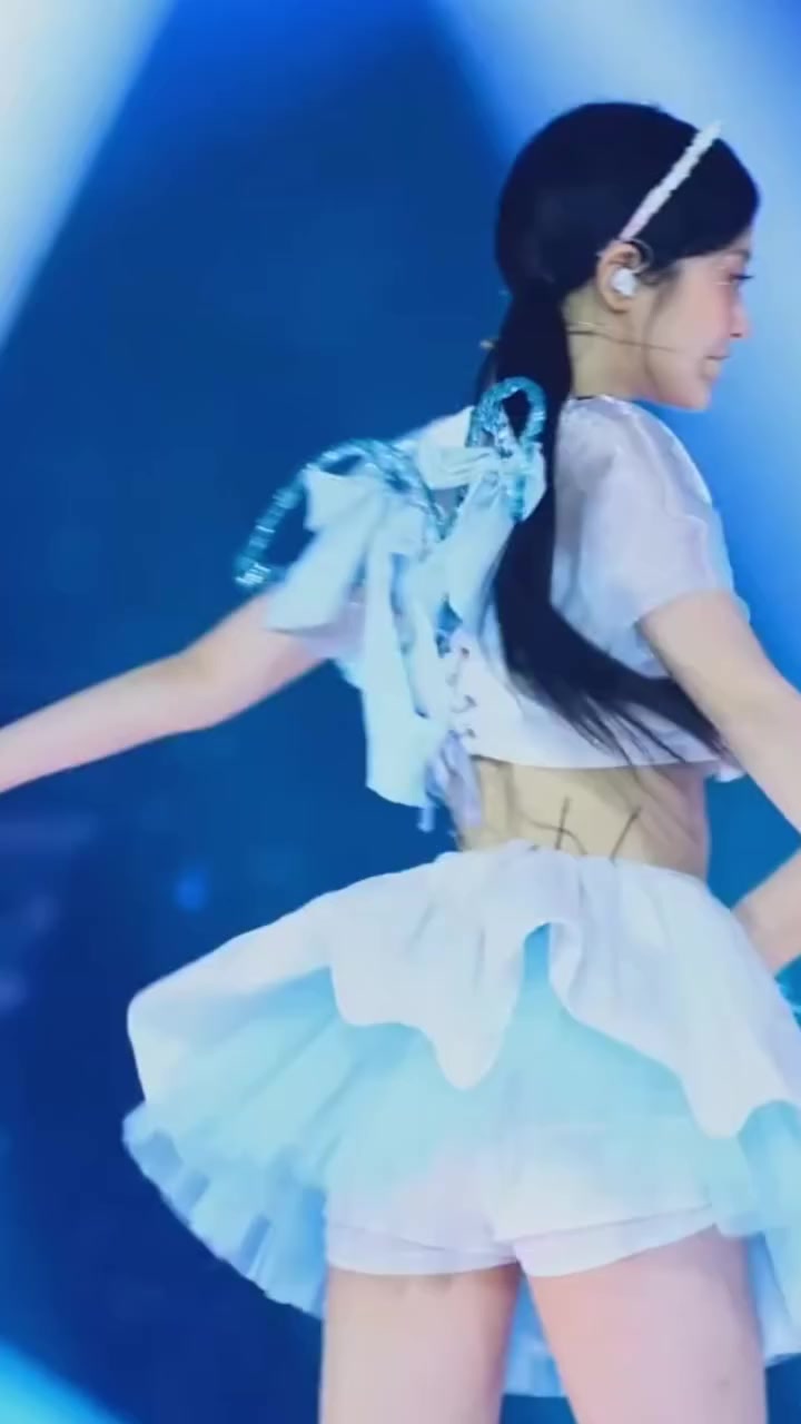@𝒮𝓊𝒷𝓁𝒾𝓂𝑒