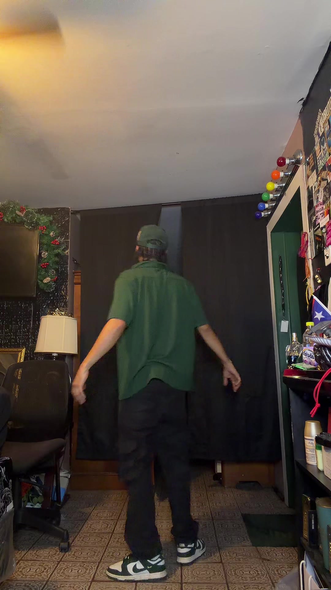 @idkkwtf