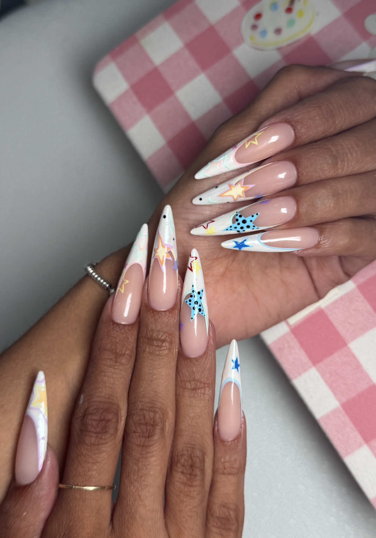 @Queennails