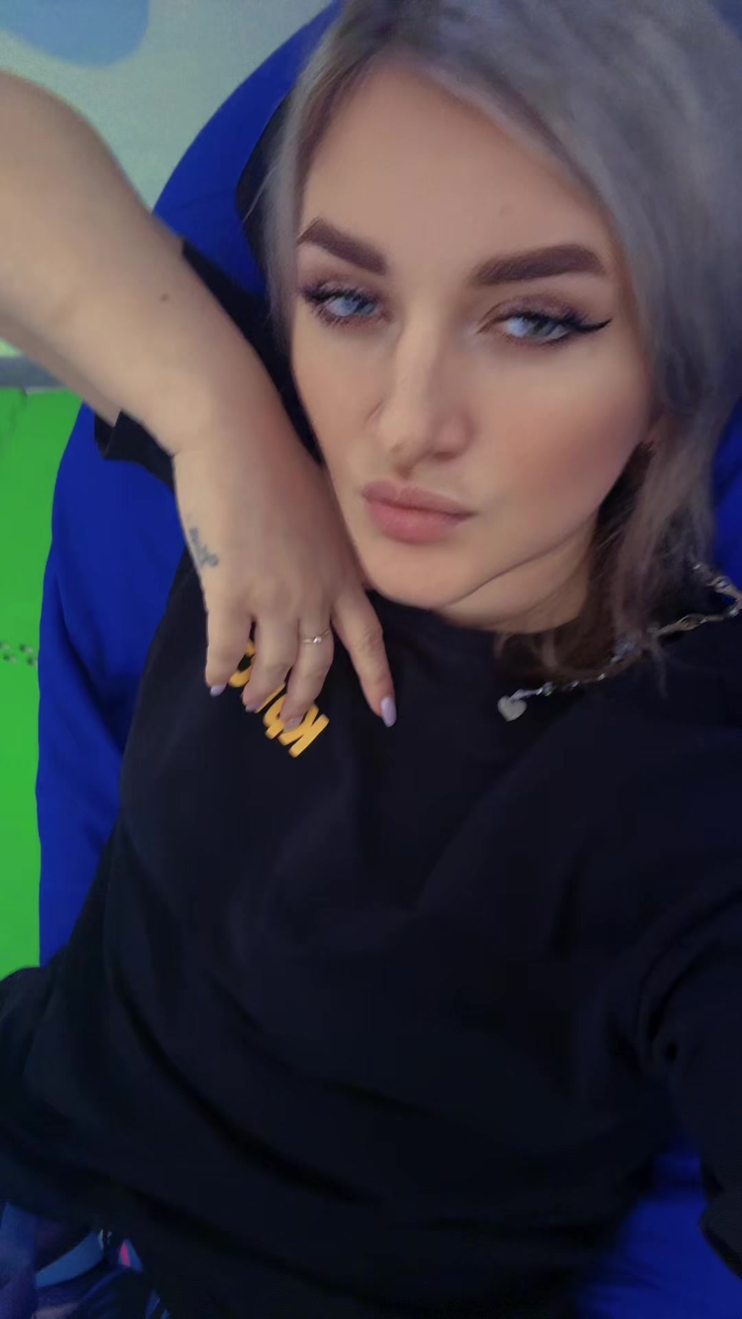 @KrisPopova