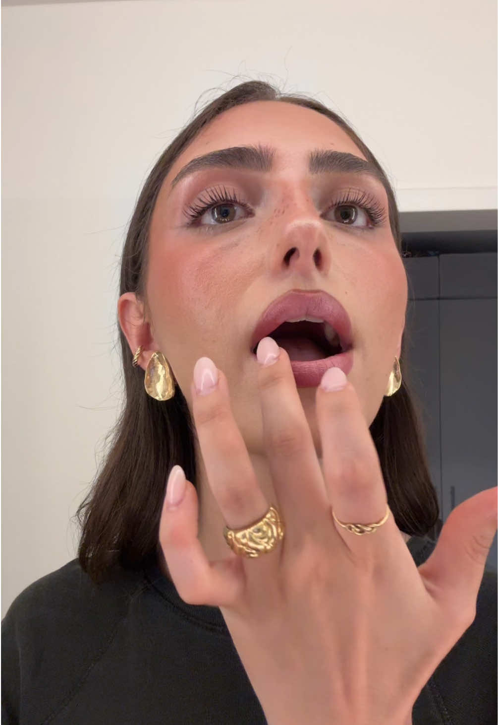 @⠀