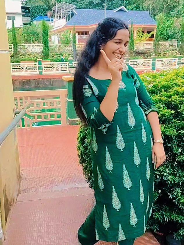@ꜱᴜᴩʀɪʏᴀ ᴋᴀꜱᴀʀᴀɢᴏᴅ ❤️❤️1998