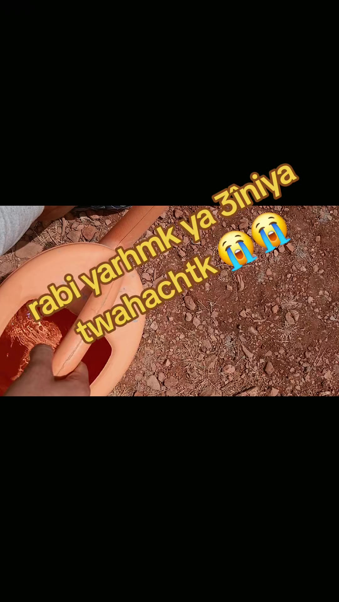 @kįmøú💔