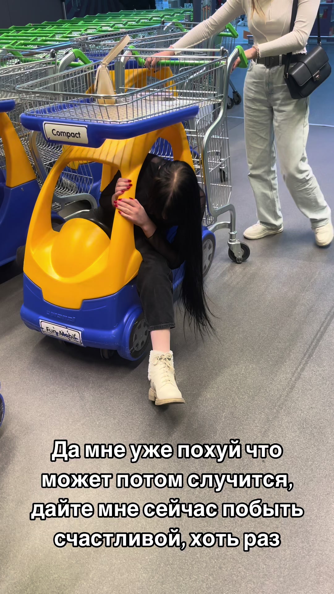 @🦊