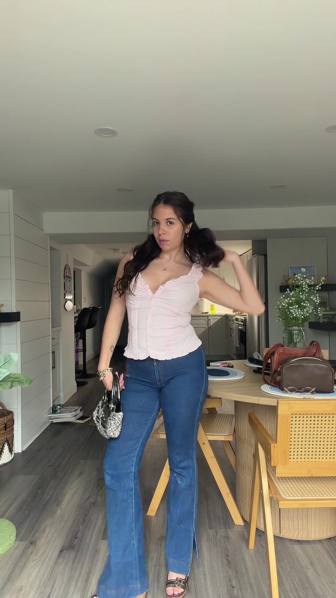 @amaris