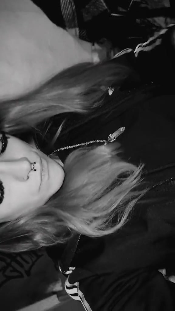 @BENZ&Oslash;ID
