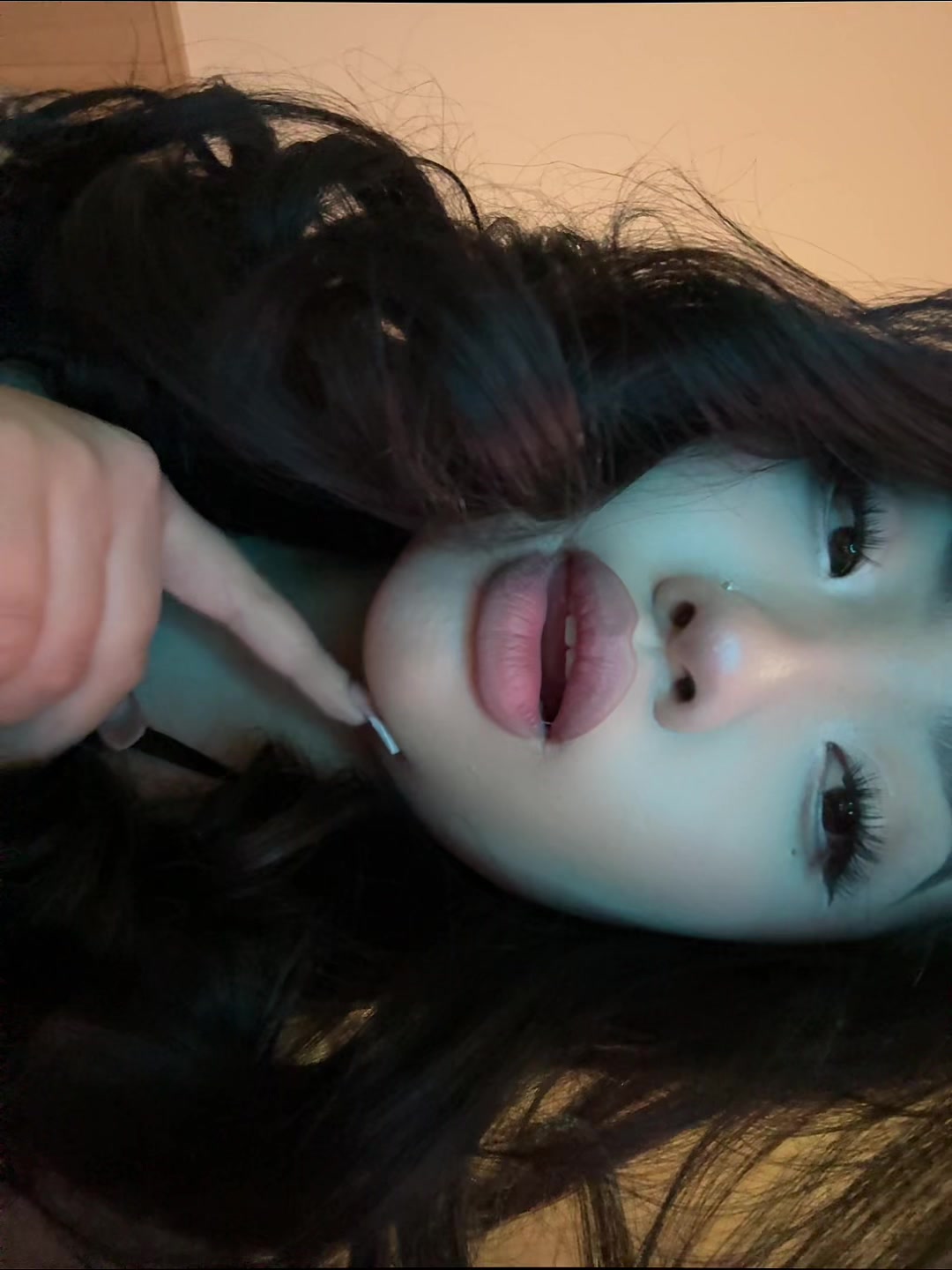 @Kmkris_