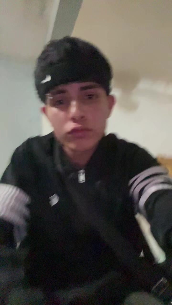 @Alezz_jxx