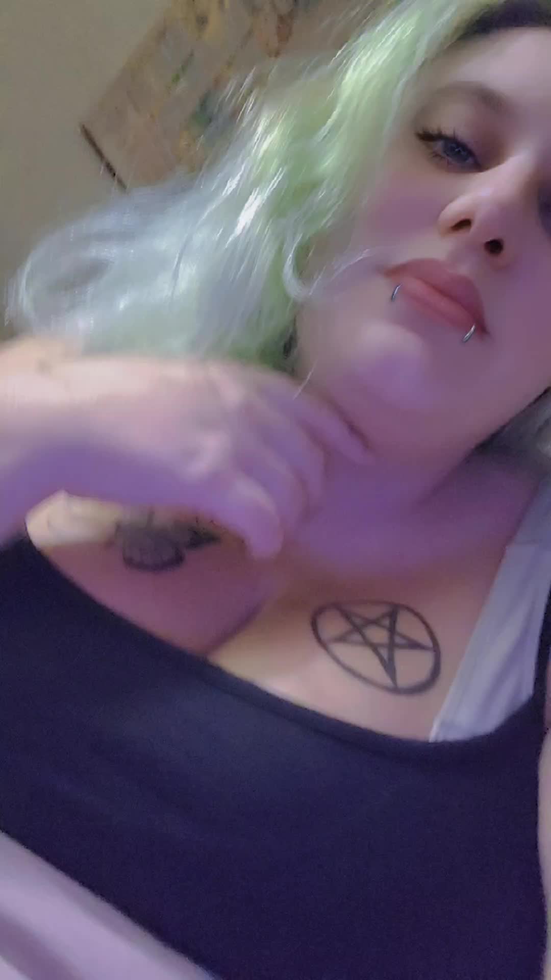 @rainbow_bish420