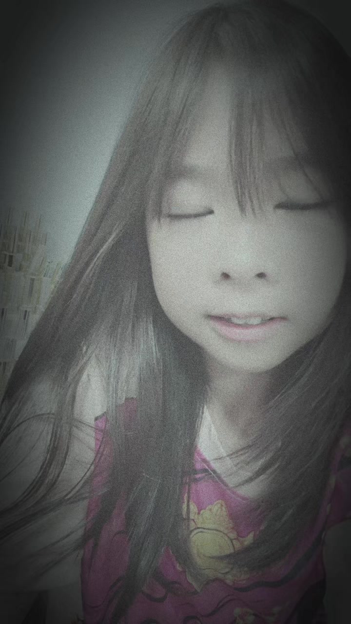 @คิตตี้ขี้ระเบิด