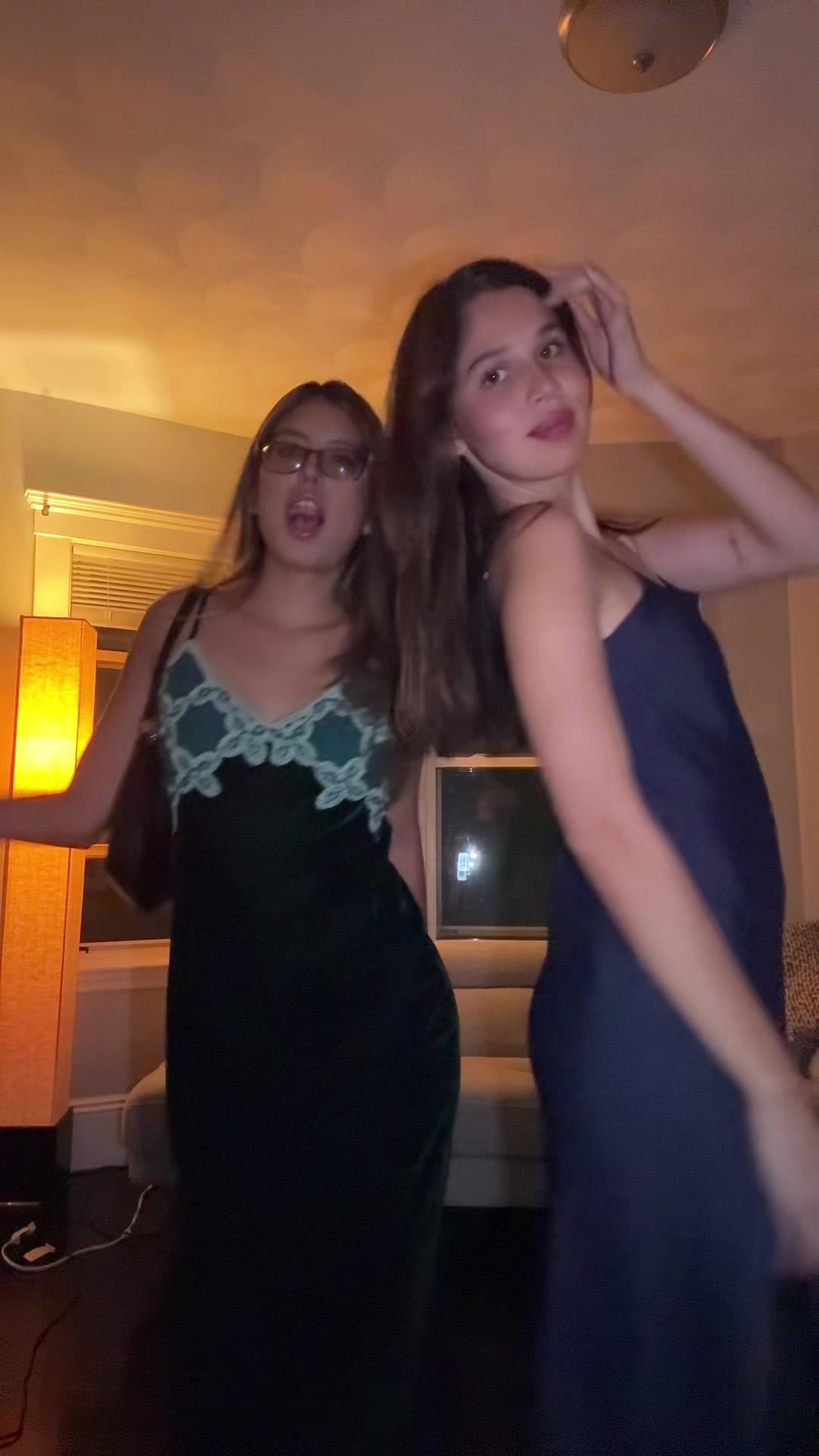 @Holi