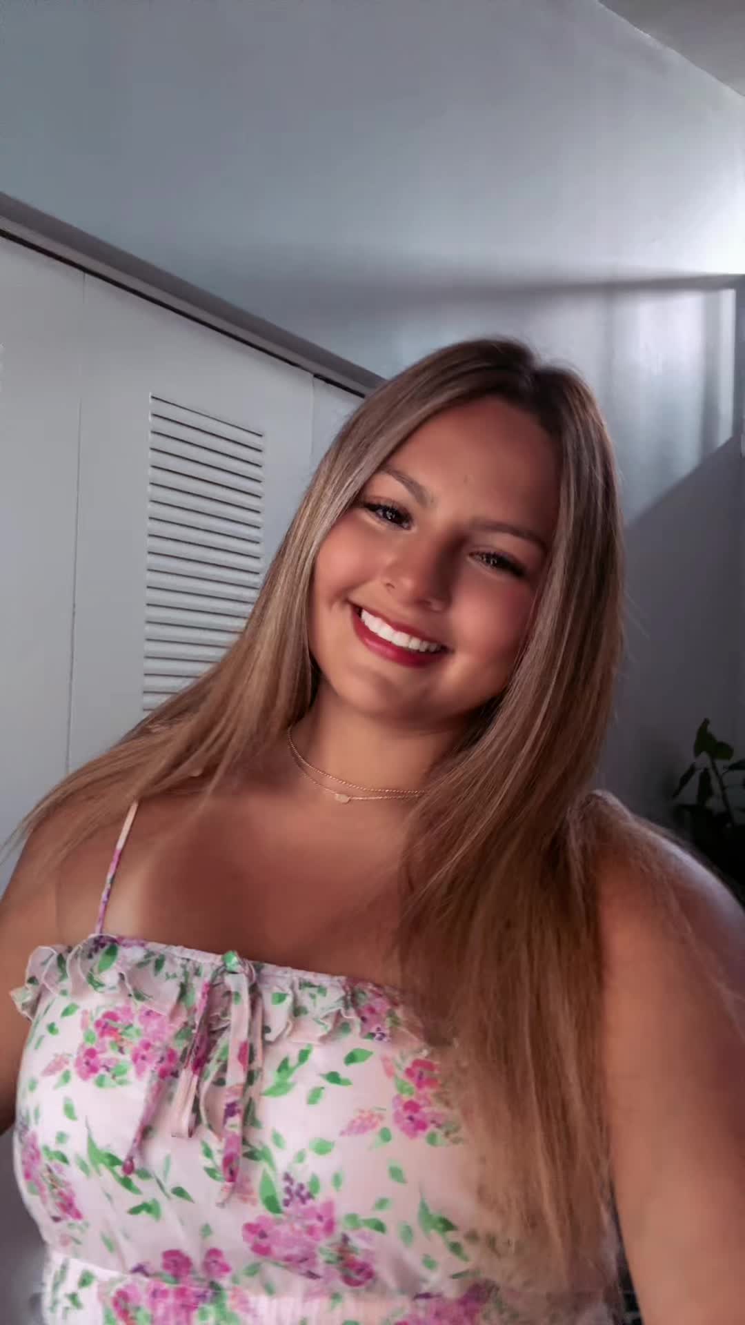 @isabella