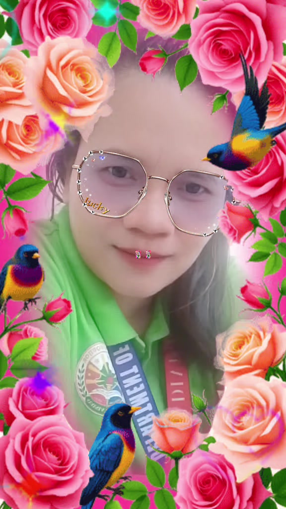 @ellafanity.com