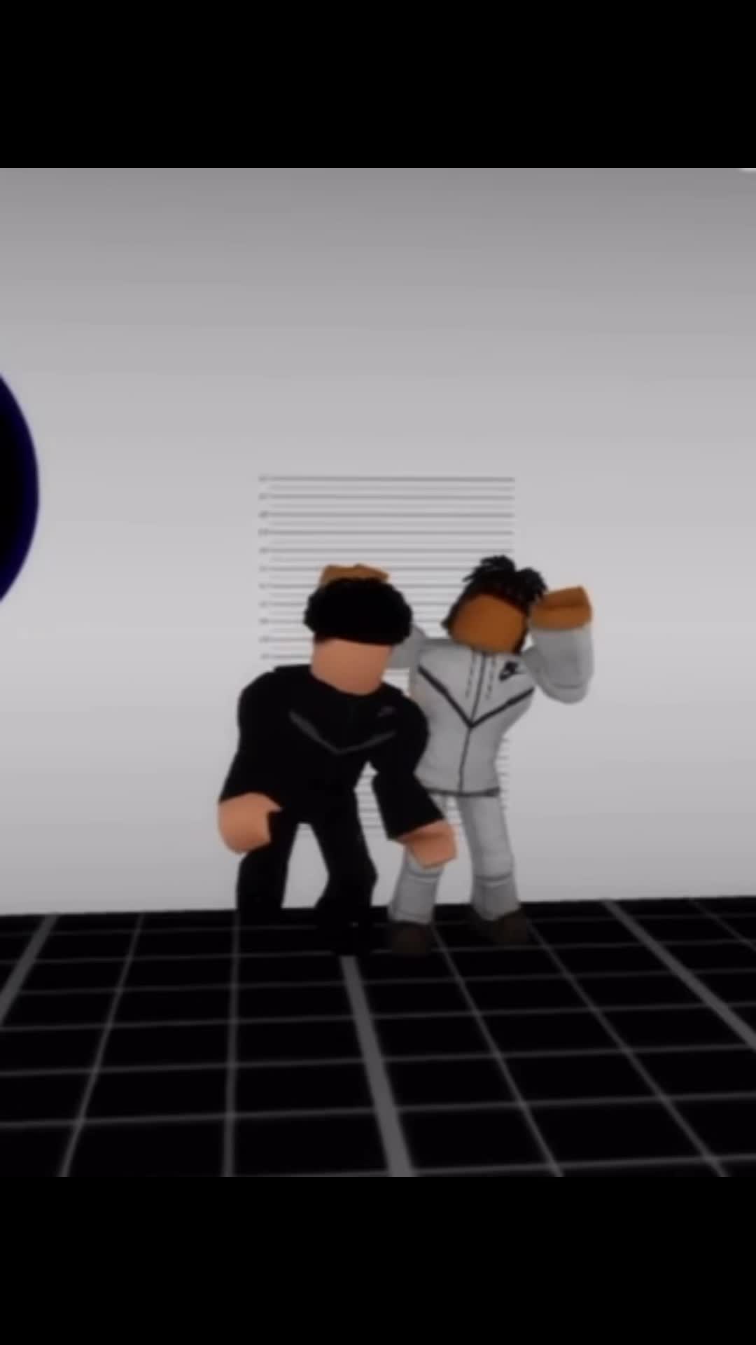 @👤
