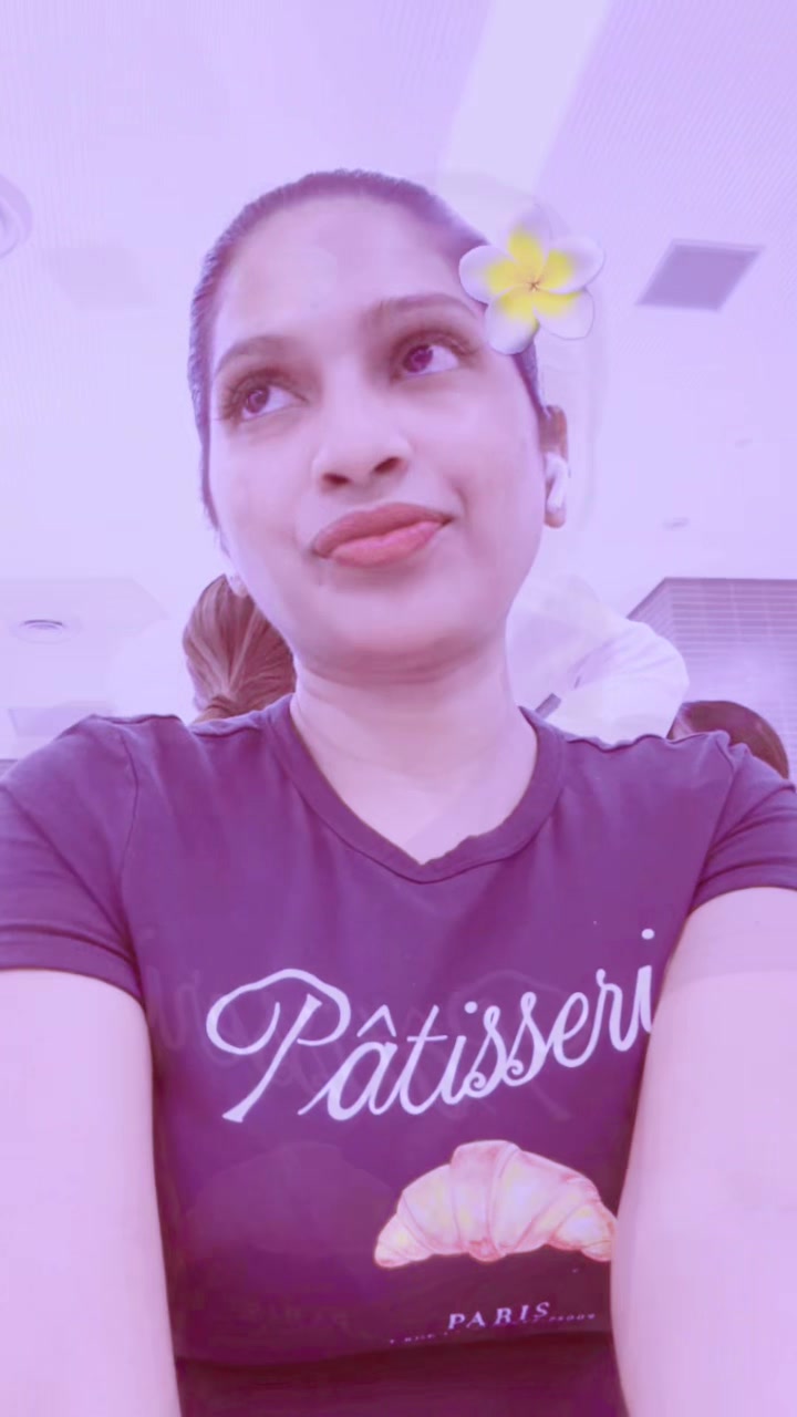 @𝓖𝓪𝔂𝓪𝓽𝓱𝓻𝓲♡