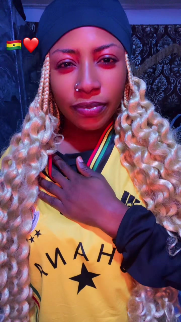 @She&rsquo;s_Different🇸🇦🐐😈