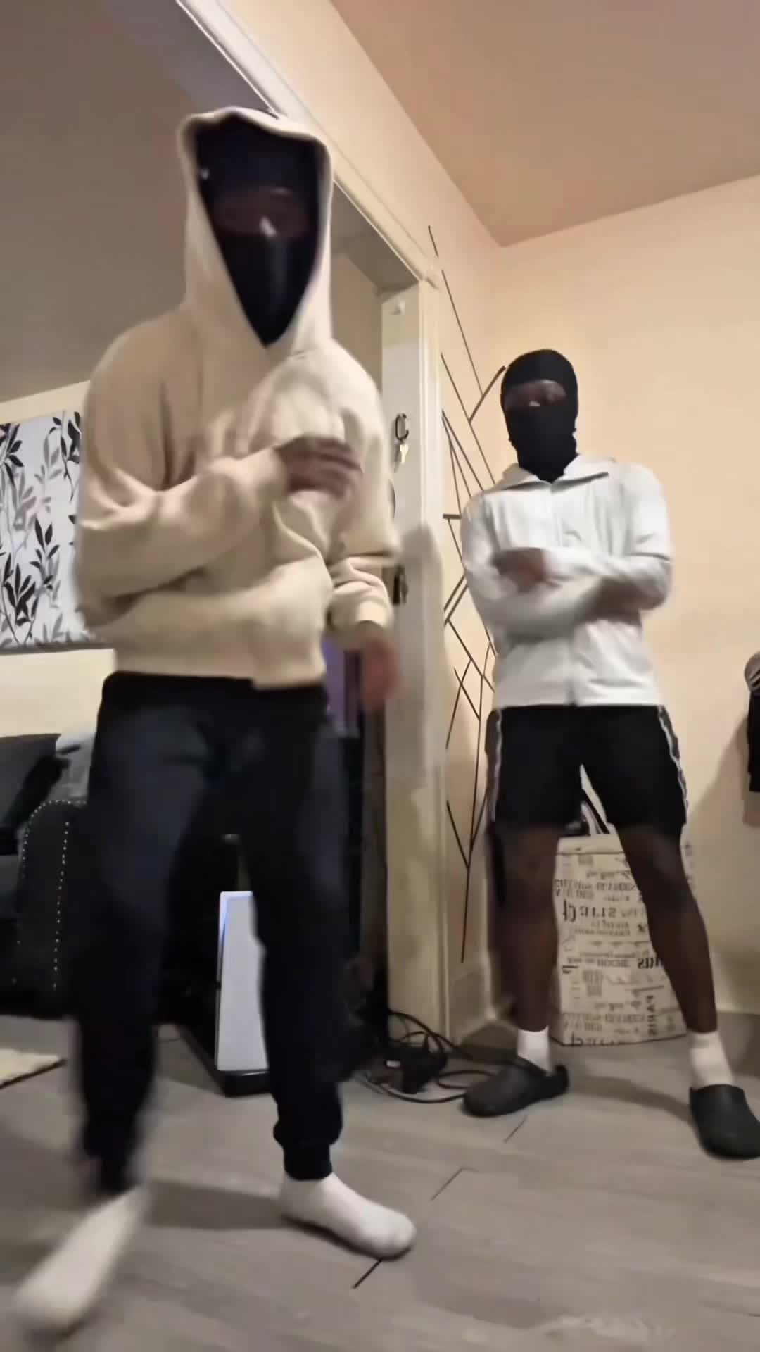 @Blxckhouse☄️
