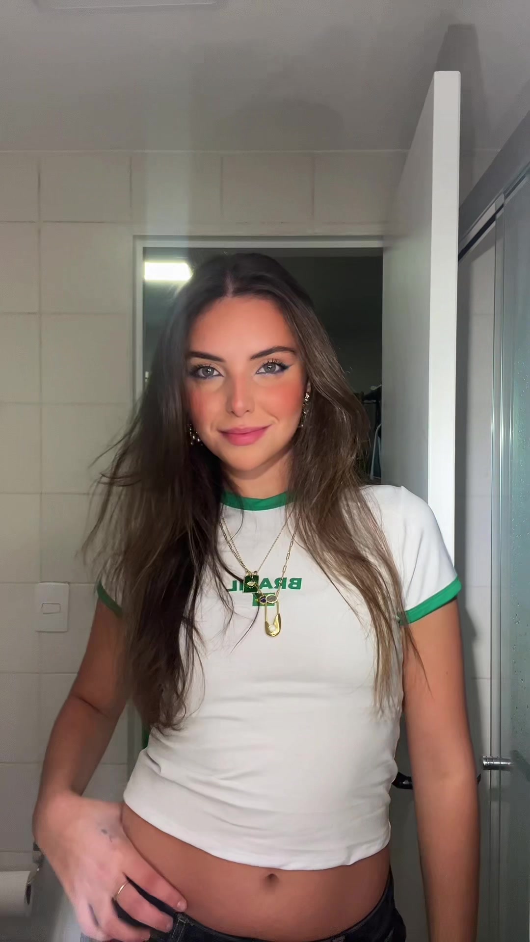 @dorabusato