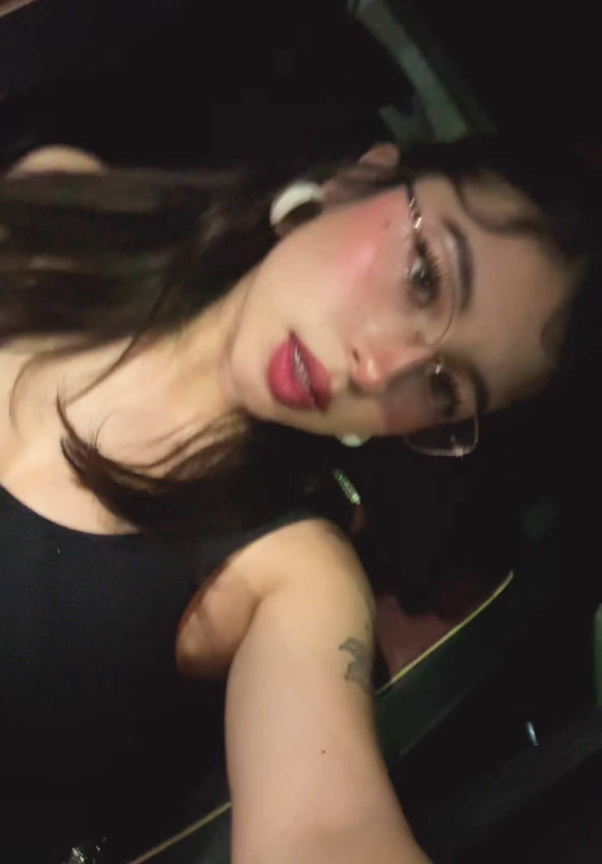 @zzzsarii__