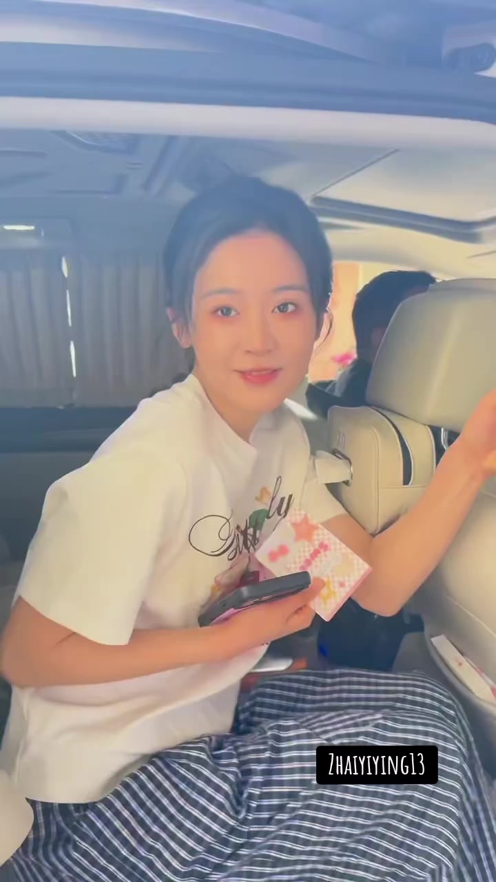 @阿娜•拉哈💎