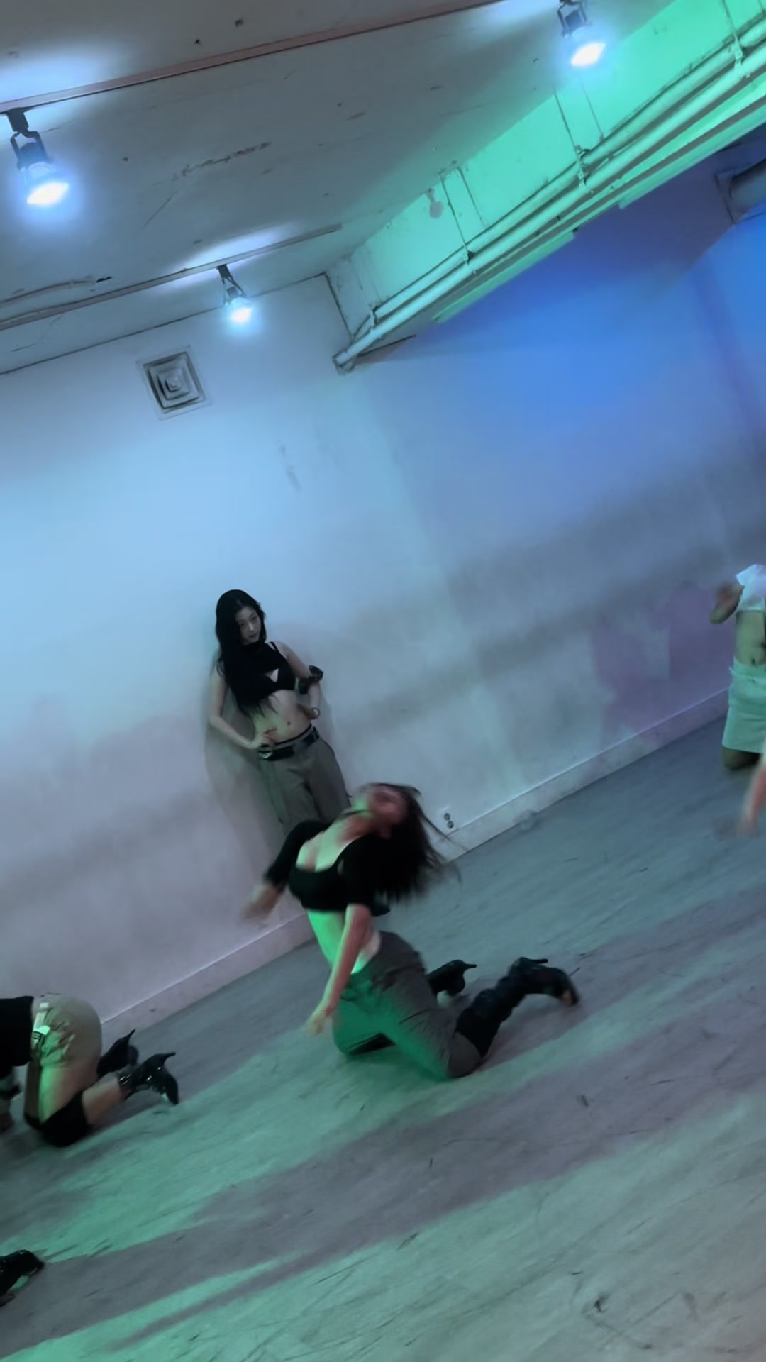 @윤서